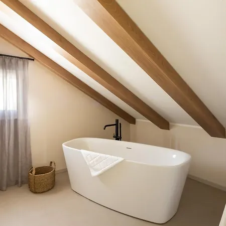 3 Luxury Bedroom Apartment Emma Sinj Exterior photo