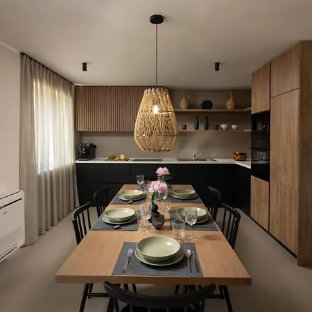 3 Luxury Bedroom Apartment Emma Sinj Exterior photo