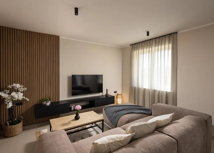 3 Luxury Bedroom Apartment Emma