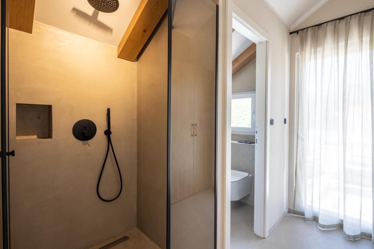3 Luxury Bedroom Emma Apartment